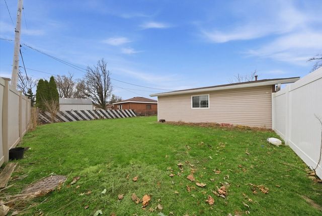 10725 S Rutherford Avenue, Worth, IL 60482
