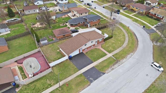 10725 S Rutherford Avenue, Worth, IL 60482