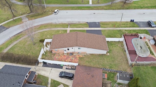 10725 S Rutherford Avenue, Worth, IL 60482