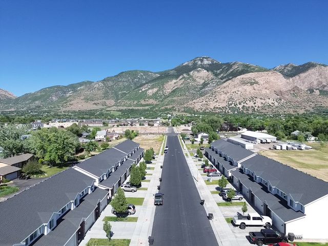 289 E 1500 N, Harrisville, UT 84404
