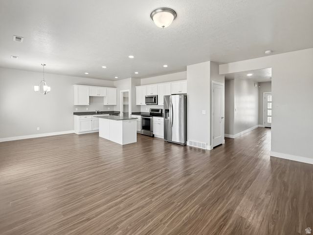289 E 1500 N, Harrisville, UT 84404