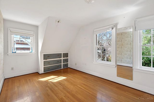 3817 Indianview Avenue, Mariemont, OH 45227