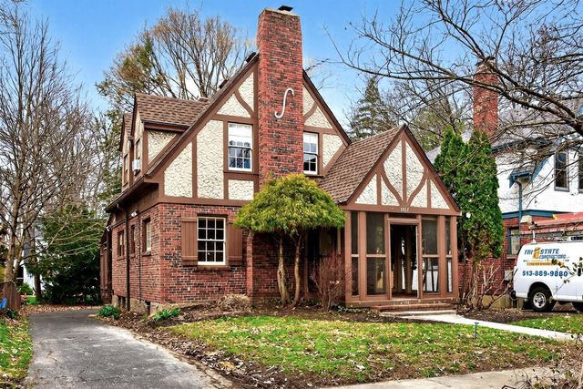 3817 Indianview Avenue, Mariemont, OH 45227