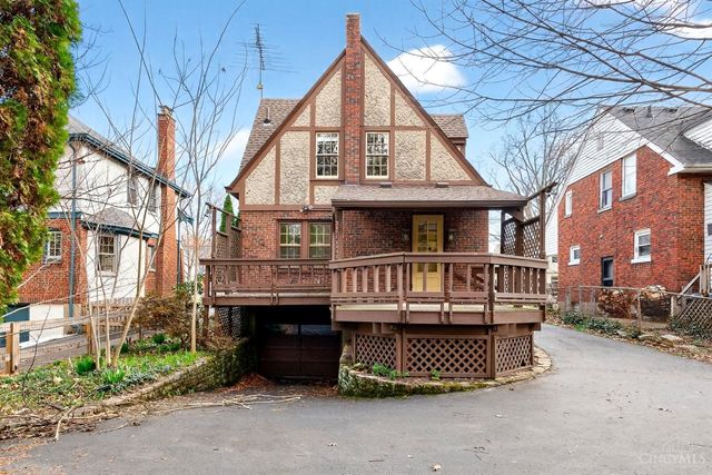 3817 Indianview Avenue, Mariemont, OH 45227