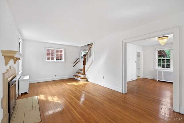 3817 Indianview Avenue, Mariemont, OH 45227