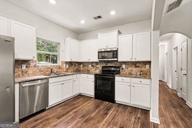 320 Brook Court, Temple, GA 30179