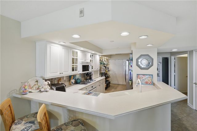 1026 Flamevine Lane 104, Vero Beach, FL 32963