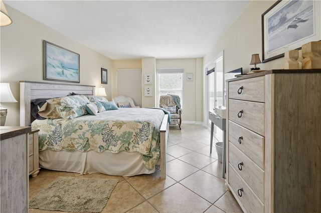 1026 Flamevine Lane 104, Vero Beach, FL 32963