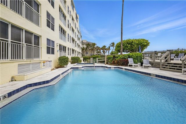 1026 Flamevine Lane 104, Vero Beach, FL 32963