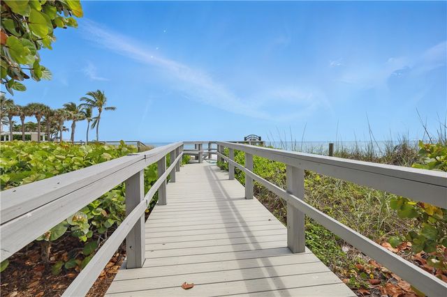 1026 Flamevine Lane 104, Vero Beach, FL 32963