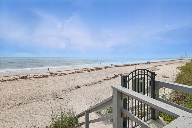 1026 Flamevine Lane 104, Vero Beach, FL 32963