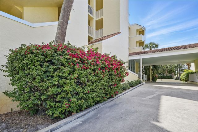 1026 Flamevine Lane 104, Vero Beach, FL 32963