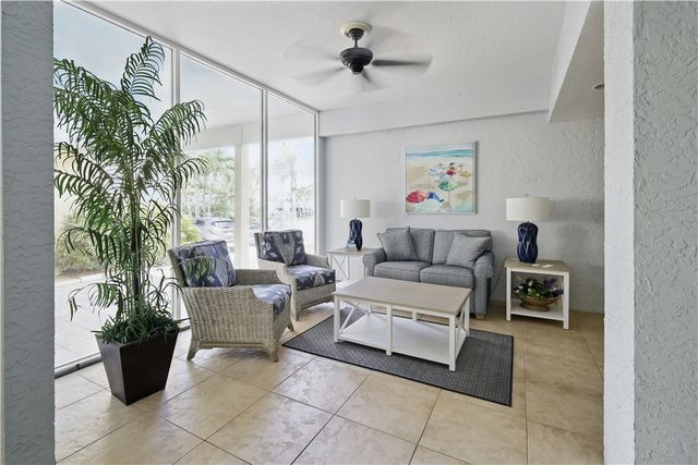 1026 Flamevine Lane 104, Vero Beach, FL 32963