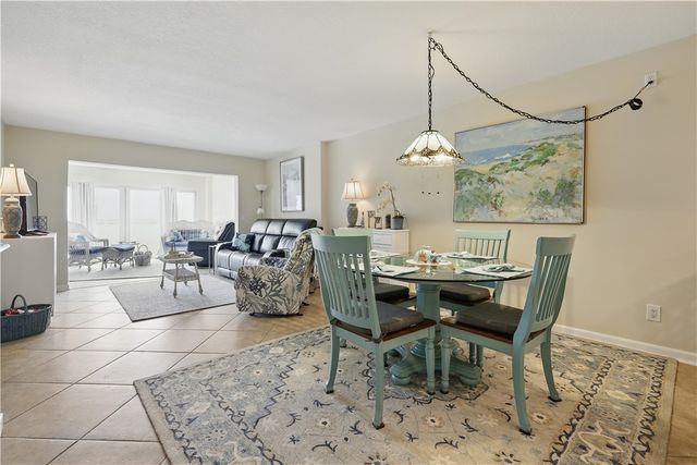1026 Flamevine Lane 104, Vero Beach, FL 32963