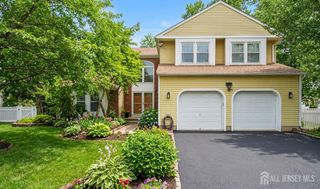 9 Chipwood Lane, North Brunswick, NJ 08902