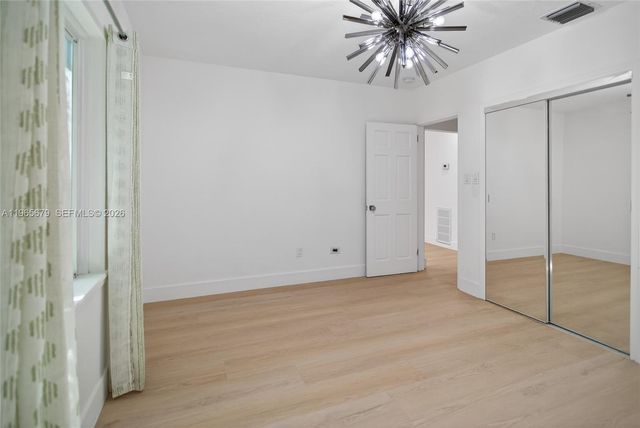 1113 N Victoria Park Rd, Fort Lauderdale, FL 33304