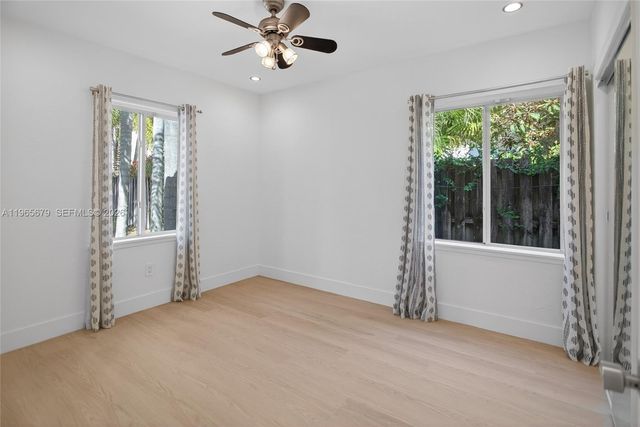 1113 N Victoria Park Rd, Fort Lauderdale, FL 33304