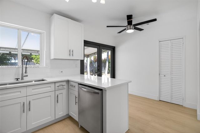 1113 N Victoria Park Rd, Fort Lauderdale, FL 33304