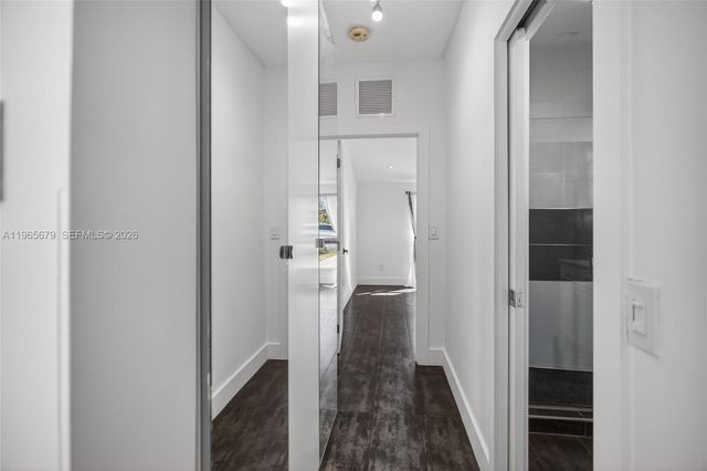 1113 N Victoria Park Rd, Fort Lauderdale, FL 33304