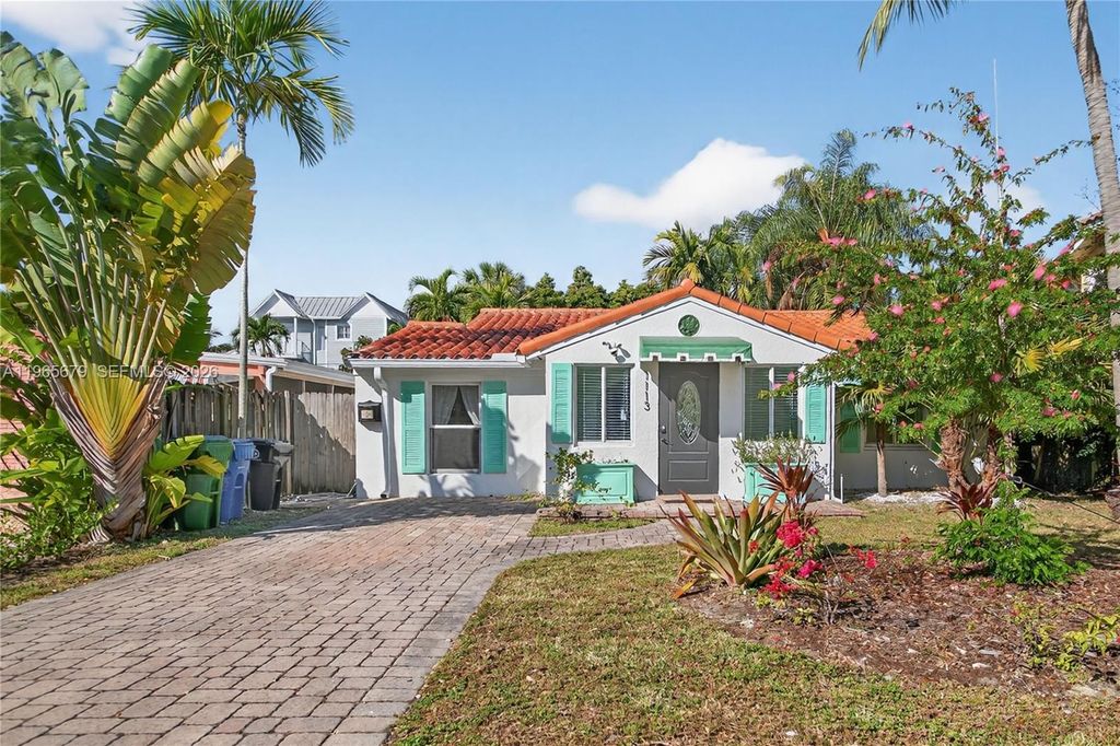 1113 N Victoria Park Rd, Fort Lauderdale, FL 33304