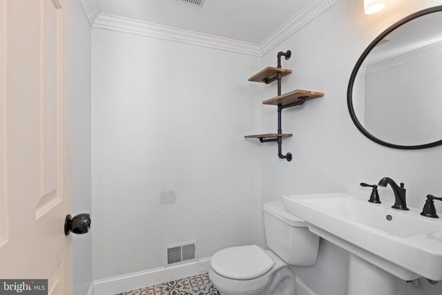 16 HAWTHORNE AVE, Newark, DE 19711