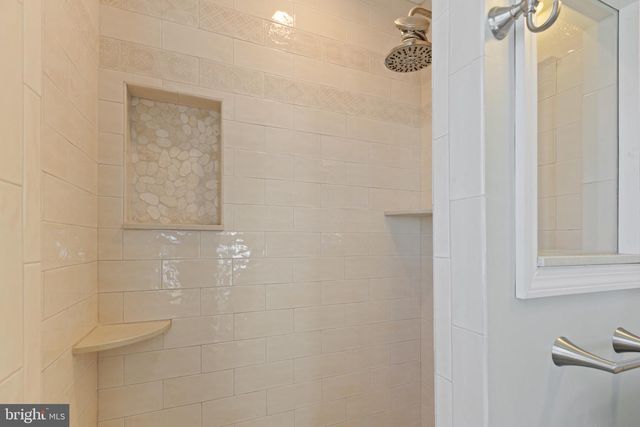 16 HAWTHORNE AVE, Newark, DE 19711