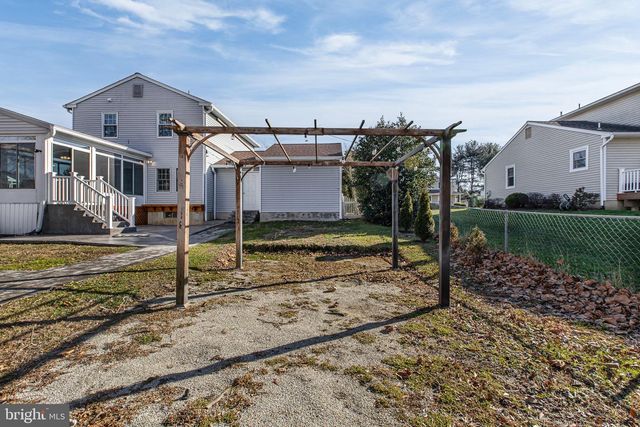 16 HAWTHORNE AVE, Newark, DE 19711