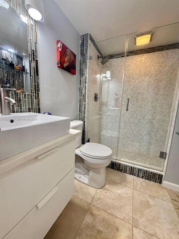 1351 NE Miami Gardens Drive 704E, Miami, FL 33179