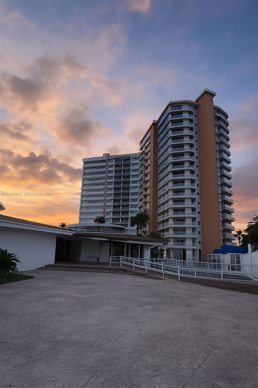 1351 NE Miami Gardens Drive 704E, Miami, FL 33179