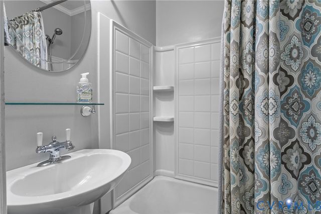 725 Transco Rd, Scottsville, VA 24590