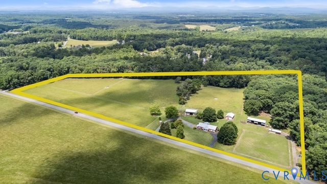 725 Transco Rd, Scottsville, VA 24590