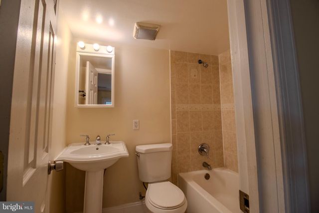 6009 STATE ST, Landover, MD 20785
