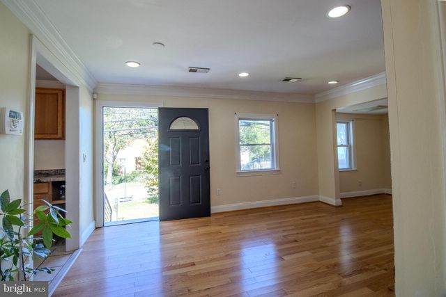 6009 STATE ST, Landover, MD 20785
