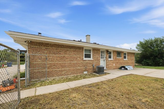 7920 W 91st Street, Hickory Hills, IL 60457