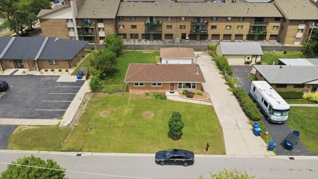 7920 W 91st Street, Hickory Hills, IL 60457