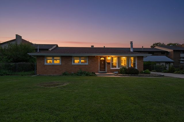 7920 W 91st Street, Hickory Hills, IL 60457