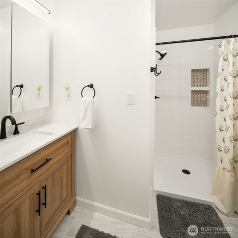 11627 204th Avenue NE, Redmond, WA 98053