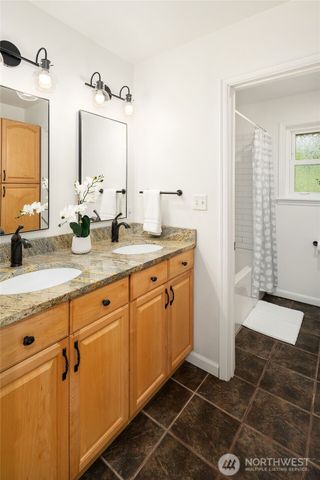 11627 204th Avenue NE, Redmond, WA 98053
