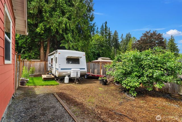 11627 204th Avenue NE, Redmond, WA 98053