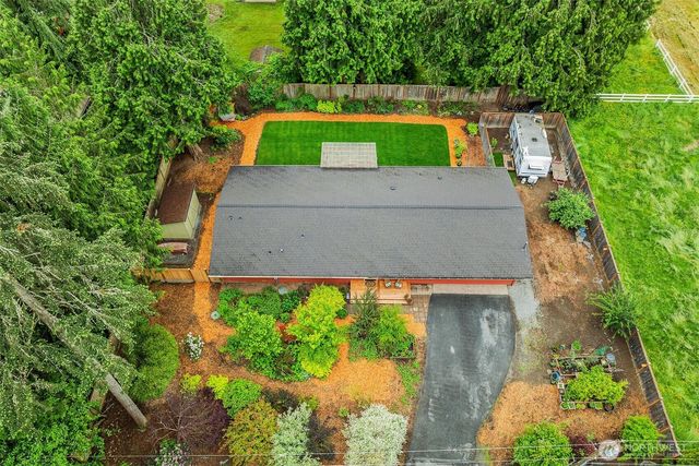 11627 204th Avenue NE, Redmond, WA 98053