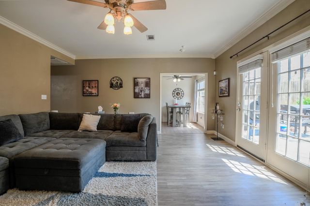 35 Garden Oaks Drive, Maumelle, AR 72113