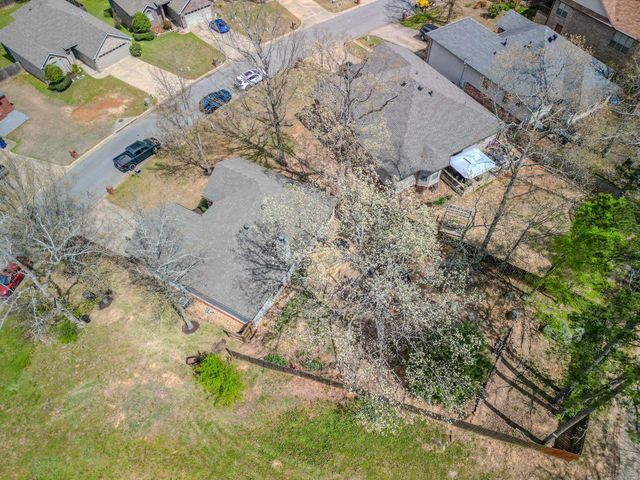 35 Garden Oaks Drive, Maumelle, AR 72113