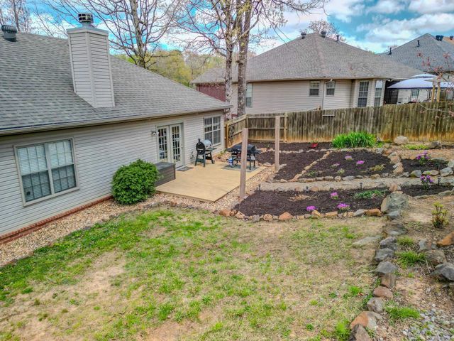 35 Garden Oaks Drive, Maumelle, AR 72113