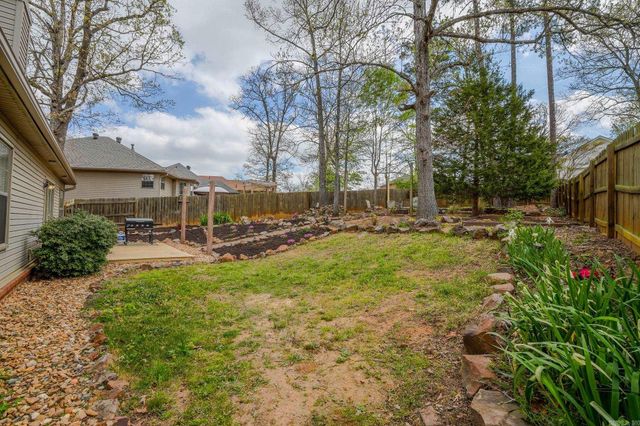 35 Garden Oaks Drive, Maumelle, AR 72113