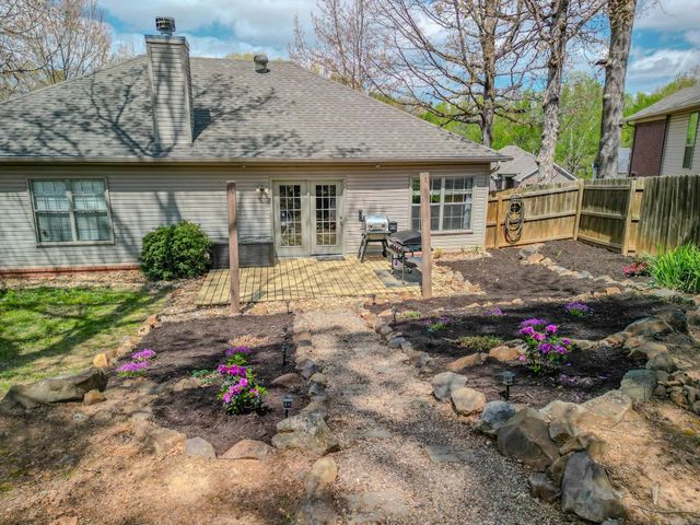 35 Garden Oaks Drive, Maumelle, AR 72113