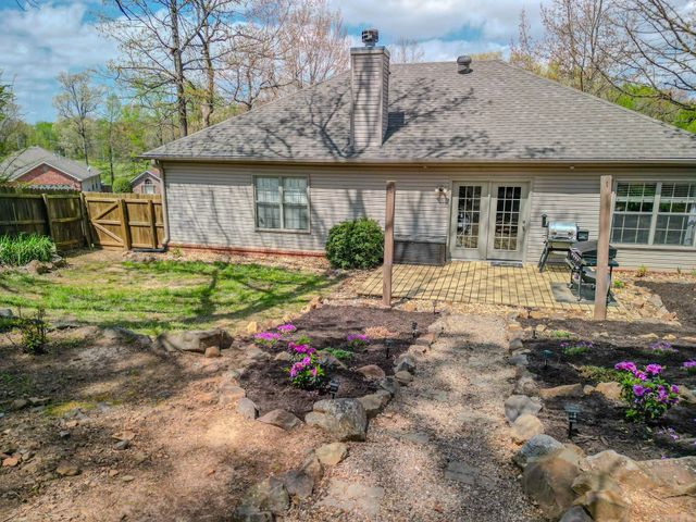 35 Garden Oaks Drive, Maumelle, AR 72113
