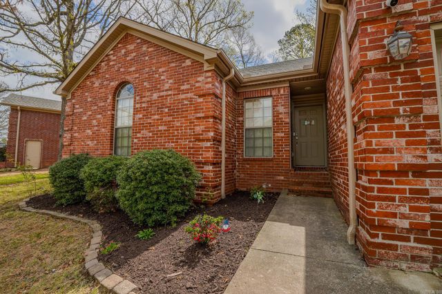 35 Garden Oaks Drive, Maumelle, AR 72113