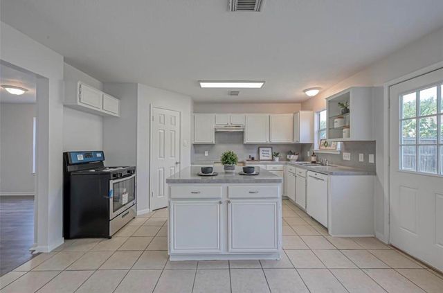 18810 Timber Way Drive, Humble, TX 77346