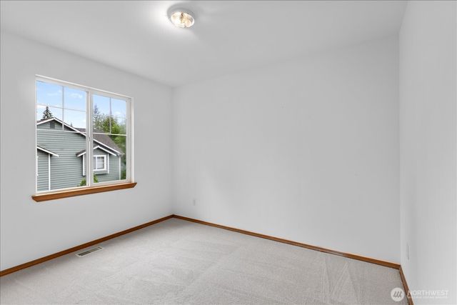 19414 77th Place NE, Kenmore, WA 98028
