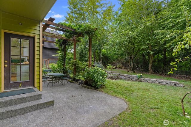 19414 77th Place NE, Kenmore, WA 98028